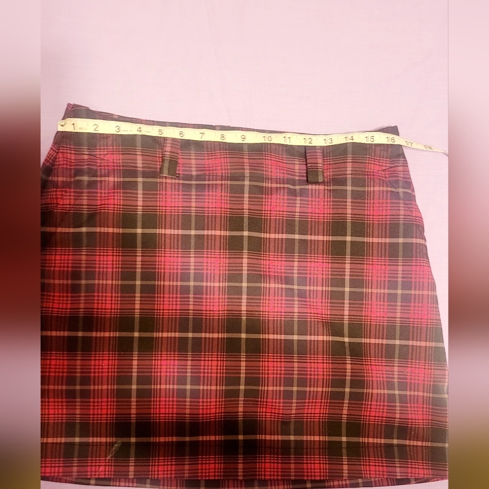 Nike Magenta Plum Purple,and Black Plaid Dri Fit Golf Skort. Ladies Size 10 - Picture 2 of 12
